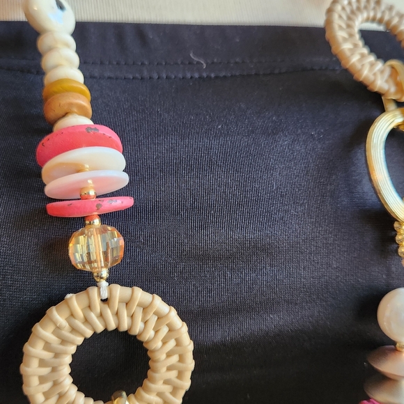 Elegant Multicolor Crystal Beaded Necklace - Picture 13 of 14